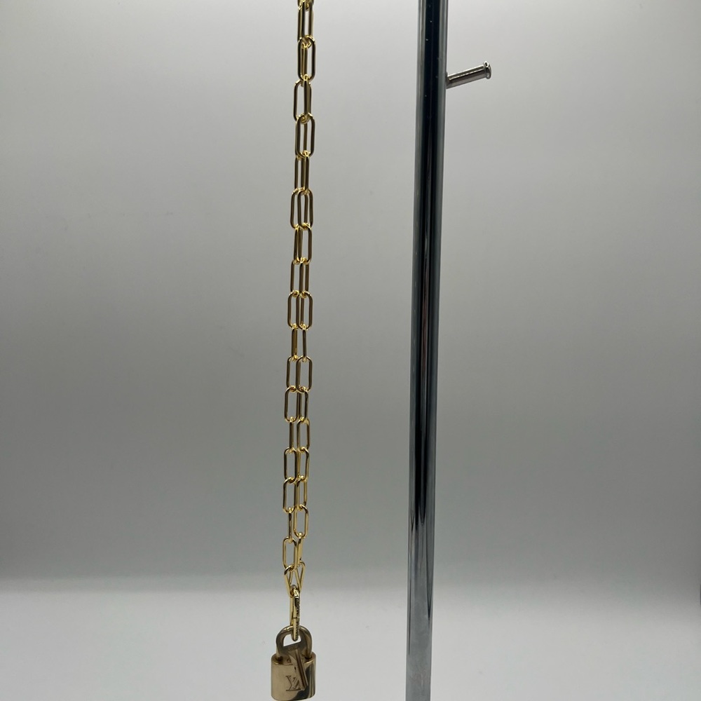 LV lock and key authentic comes with cute chain! - Picture 4 of 5